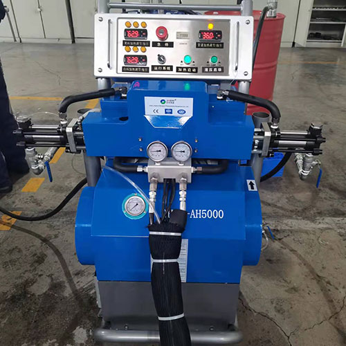 彩鋼板防水防腐設(shè)備_聚脲噴涂機-京華邦威